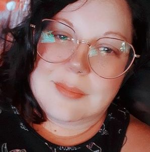 Meet your Posher, Anicia